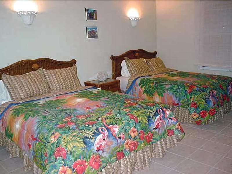 Dos Angeles Del Mar Bed And Breakfast 4