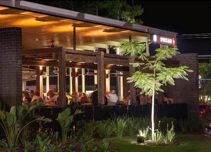 Browns Plains Hotel 2