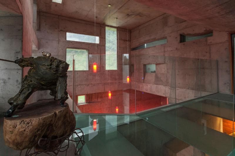 Yu Peng Villa main