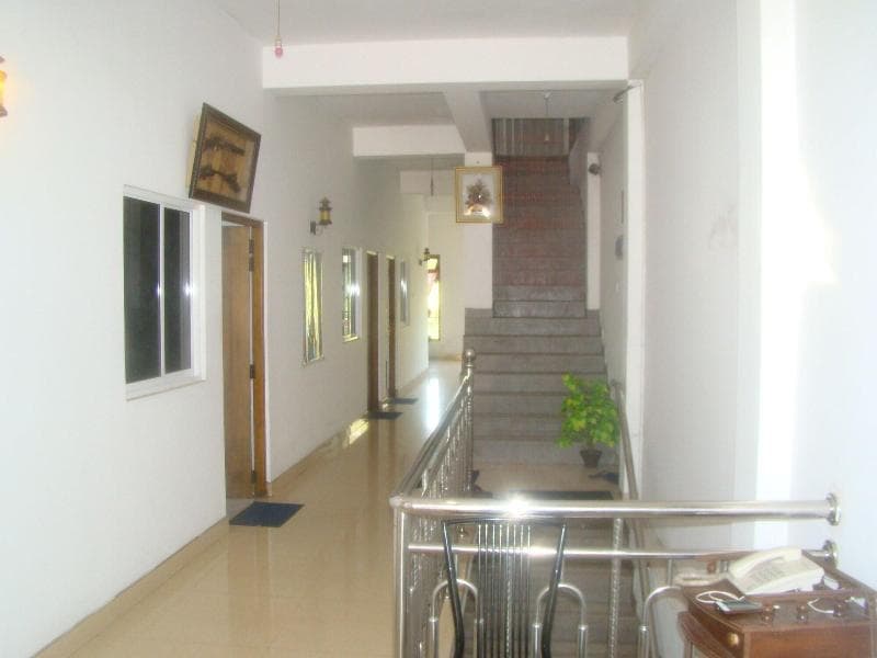 Down Town Hotel 4