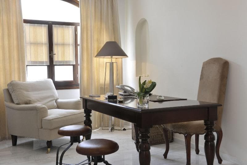 Aella Residence 5