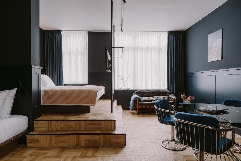Supernova Hotel 4