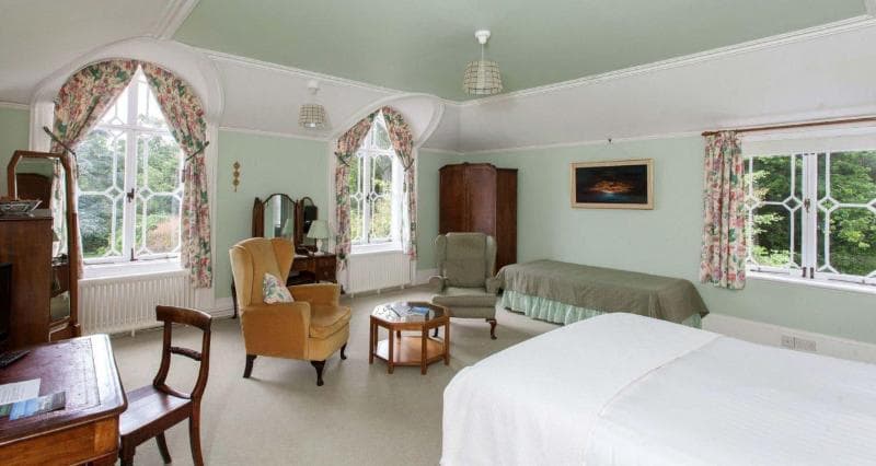 Hollybank House photo 1