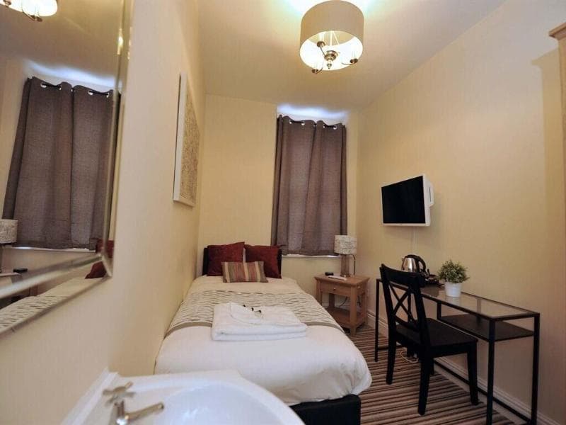 Gails Guest House 3