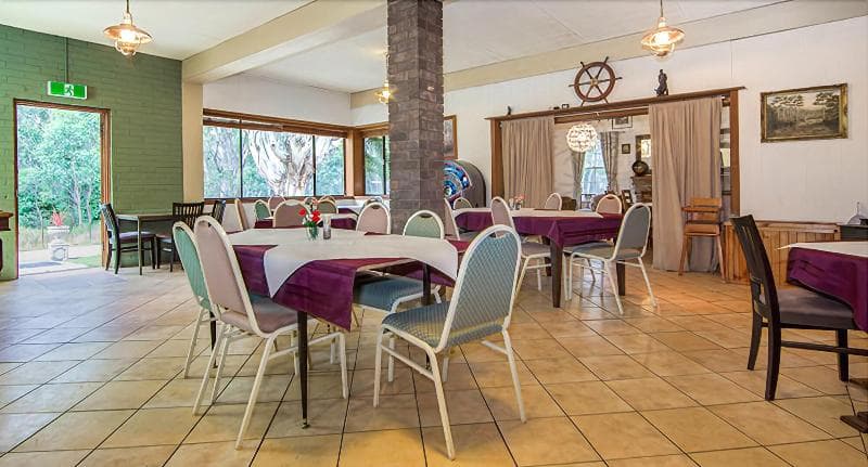 Lake Leake Inn main
