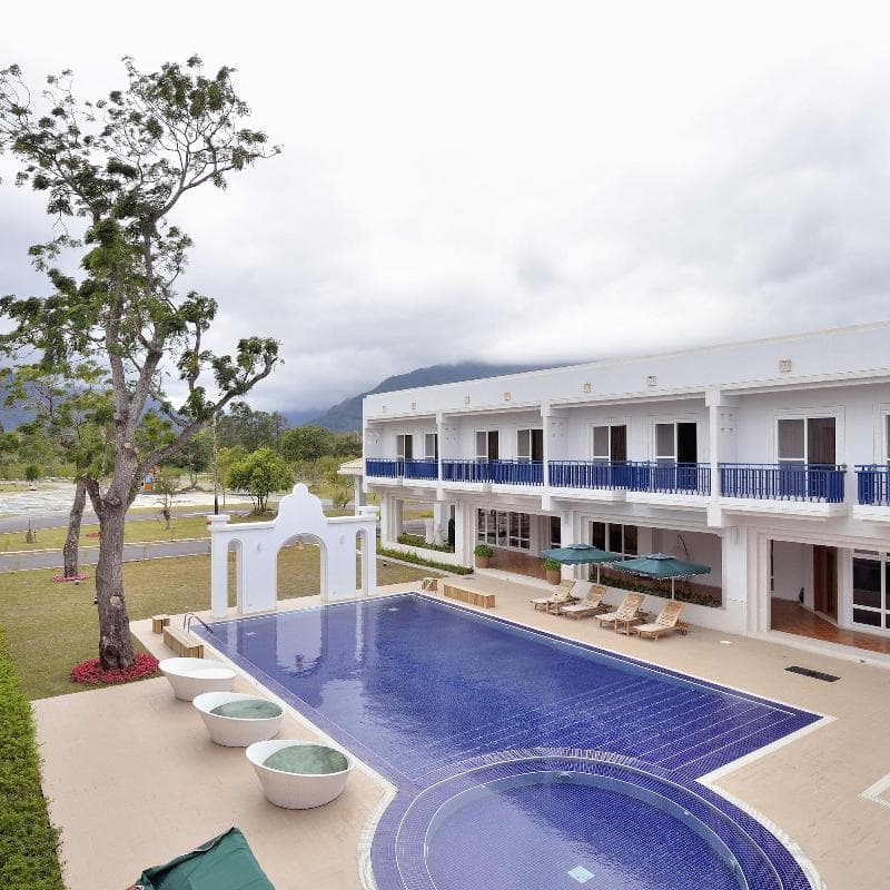 J Resort main