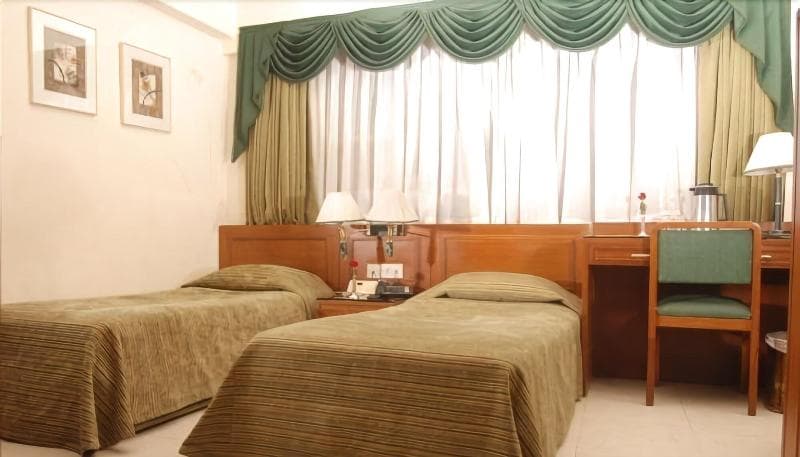 Royal Inn 3