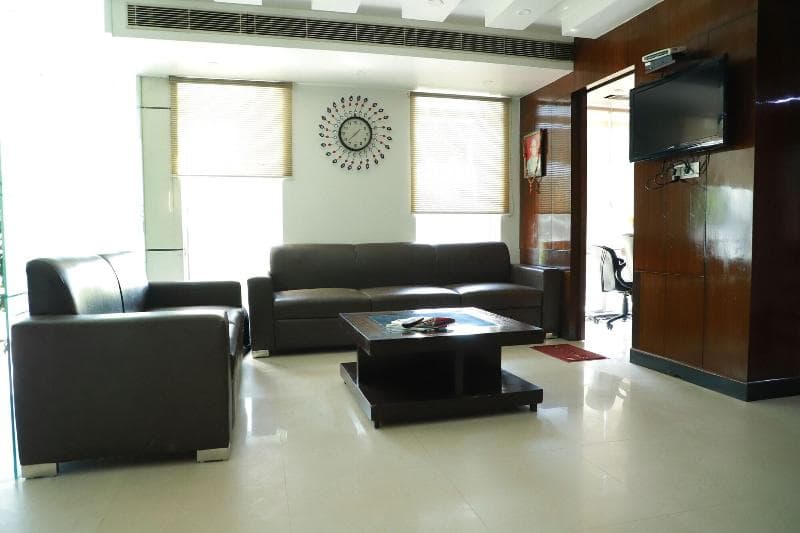 Hotel Parth Inn 3