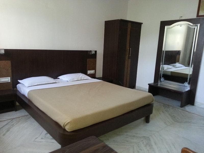 Garden View Hotel 3