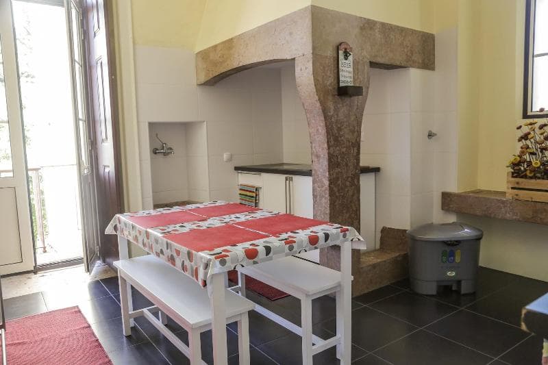 Hostel 402