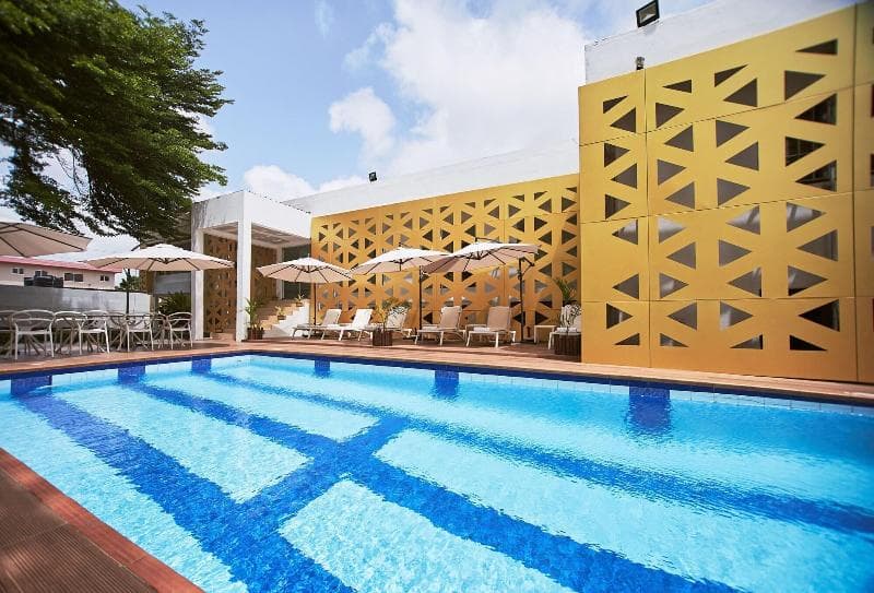 The Cabin Hotel 3