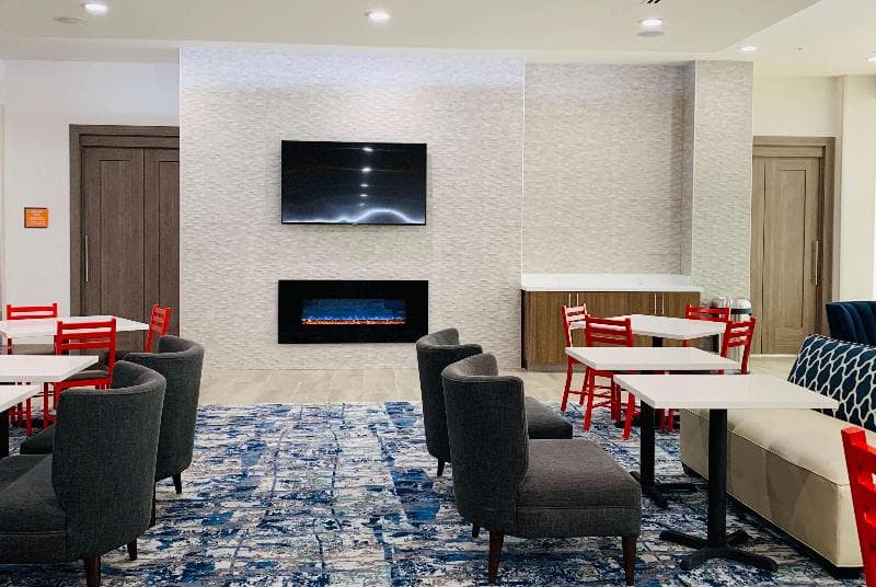 La Quinta Inn & Suites By Wyndham-Red Oak Tx Ih-35E 4
