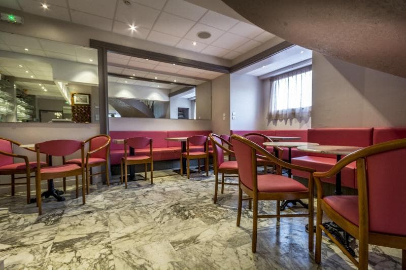 Au Primerose Hotel 5