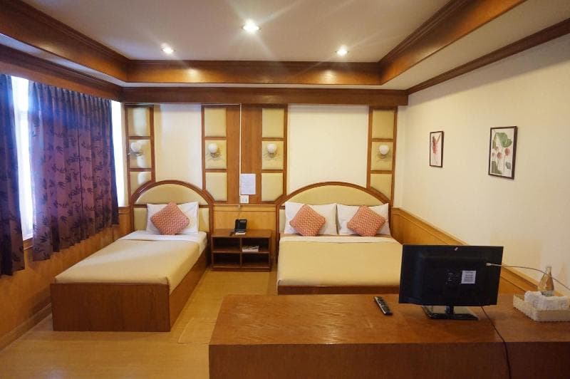 Supak Hotel 2