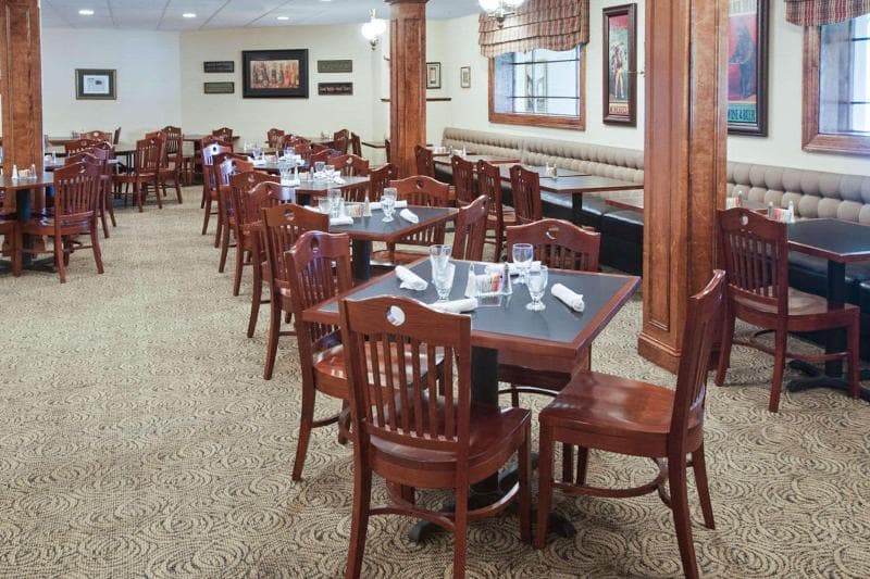 Clarion Hotel & Suites - Convention Center Fredericksburg 5