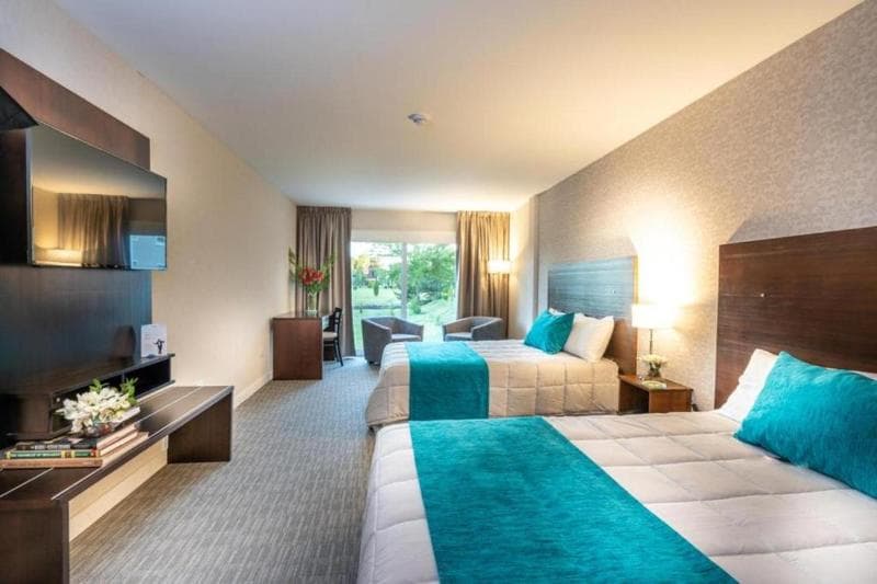 Howard Johnson By Wyndham La Plata 3