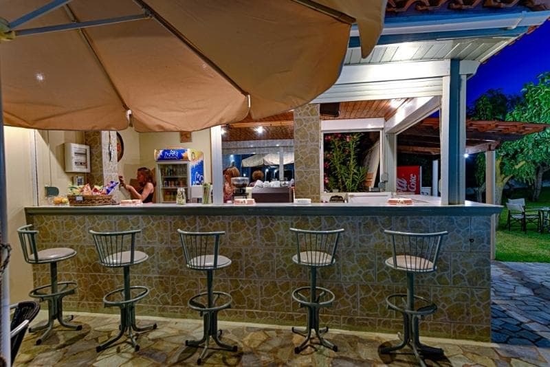 Ionis Hotel main