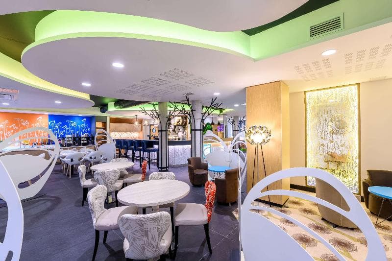 Kyriad Prestige Amiens Poulainville Hotel & Spa 3