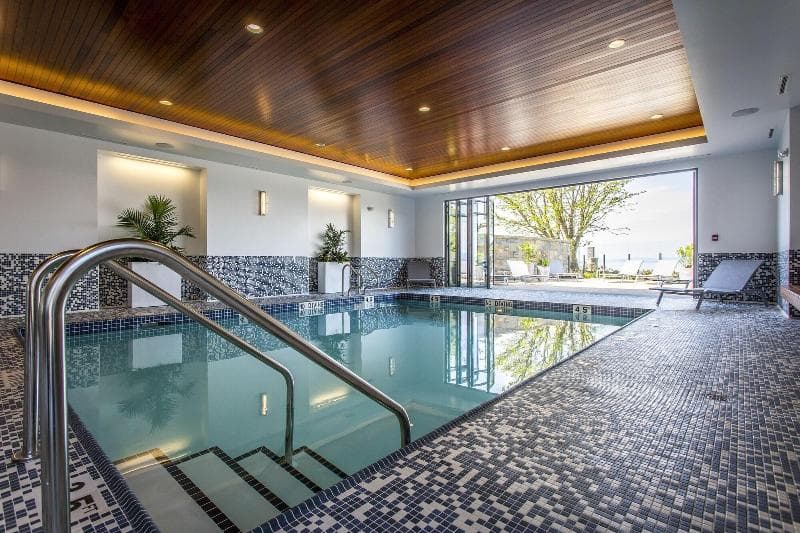 Qualicum Beach Inn 3