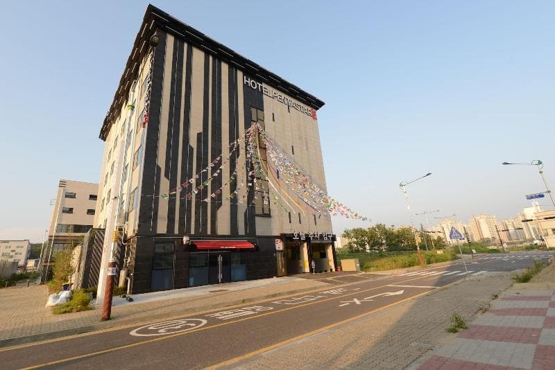 Penta Star Hotel (Adults Only) 3