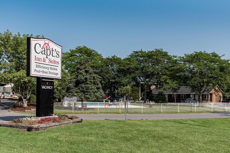 Capt.'S Inn & Suites 4