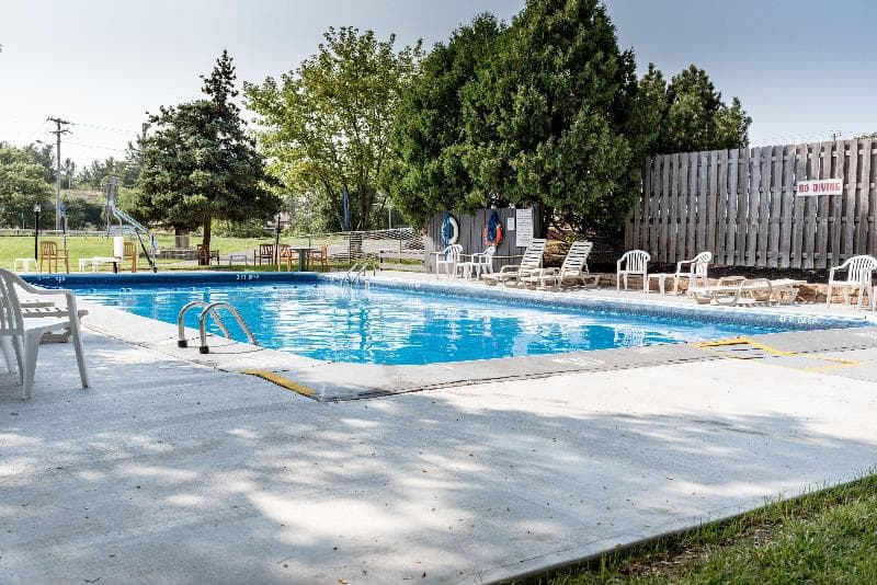 Capt.'S Inn & Suites main