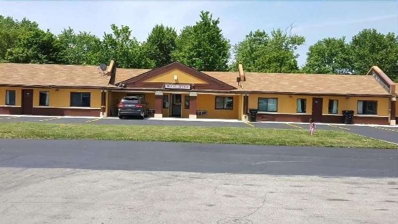 Royal Inn 3