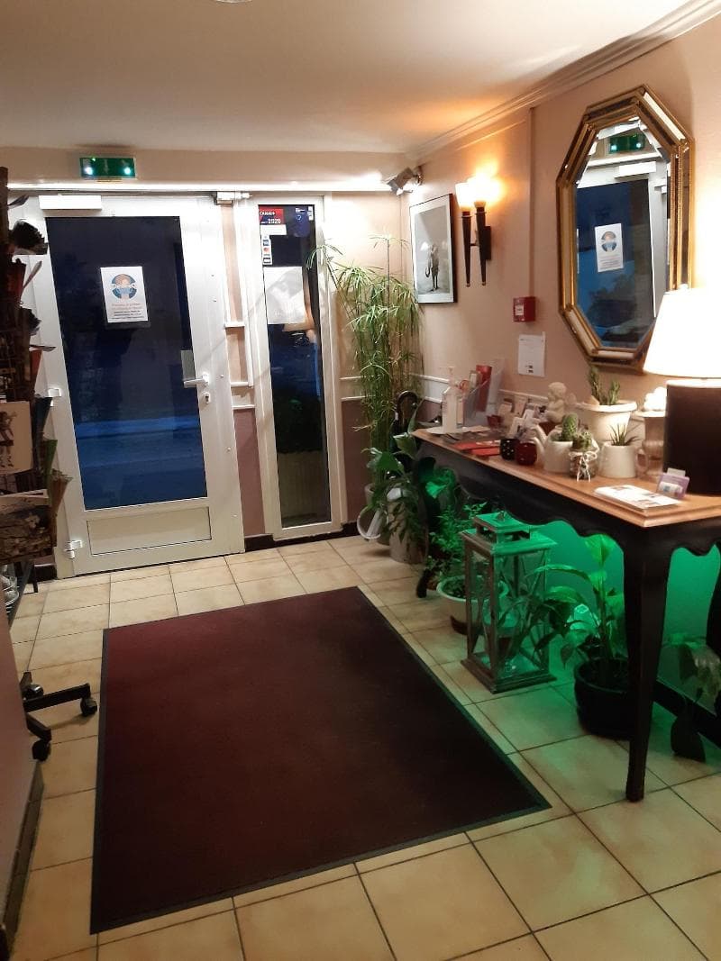 Hôtel Du Tricastin 4