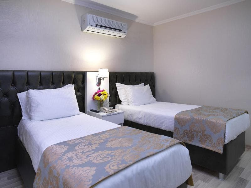 Monarch Hotel Istanbul 3