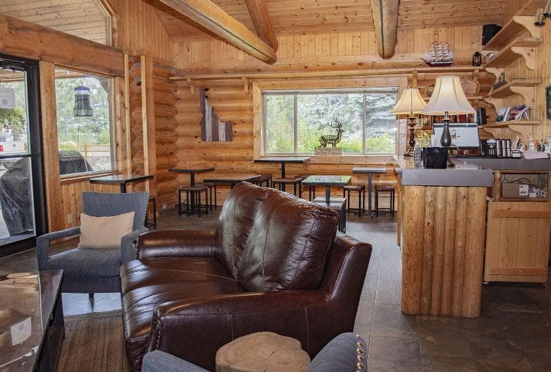 Bonners Ferry Log Inn 3