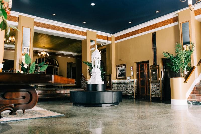 Hotel Leo 5