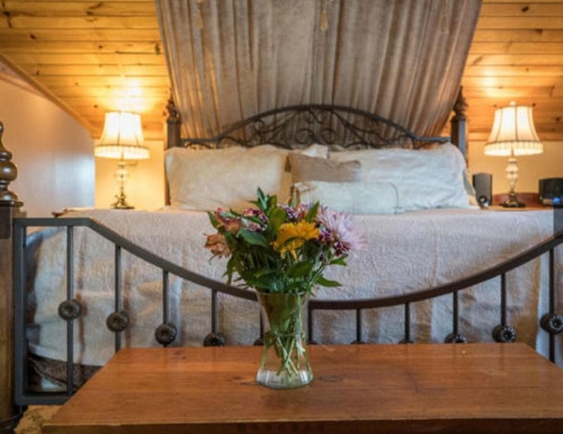 Mcconnell Inn 2