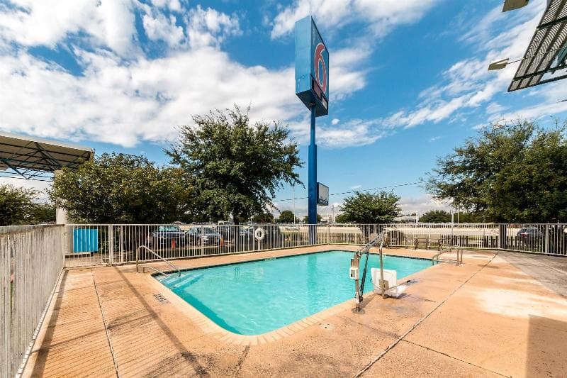 Motel 6 San Antonio South main