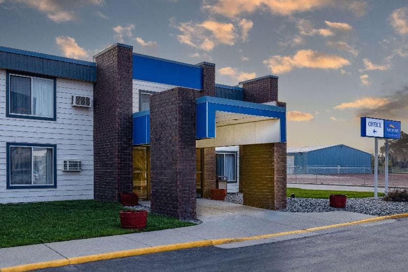 Baymont By Wyndham Gillette 4