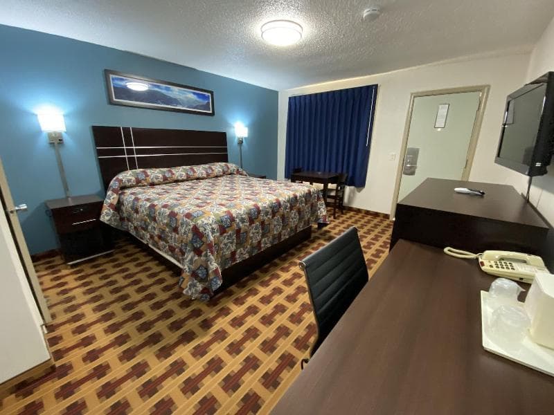Lodge Inn Wrightstown photo 1