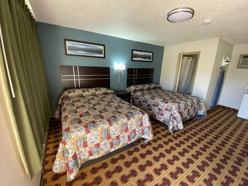 Lodge Inn Wrightstown main