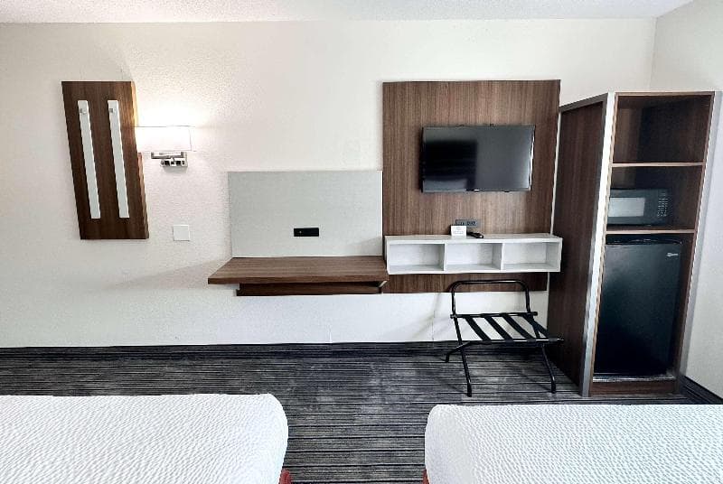 Ramada By Wyndham Lithia Springs Atlanta 3