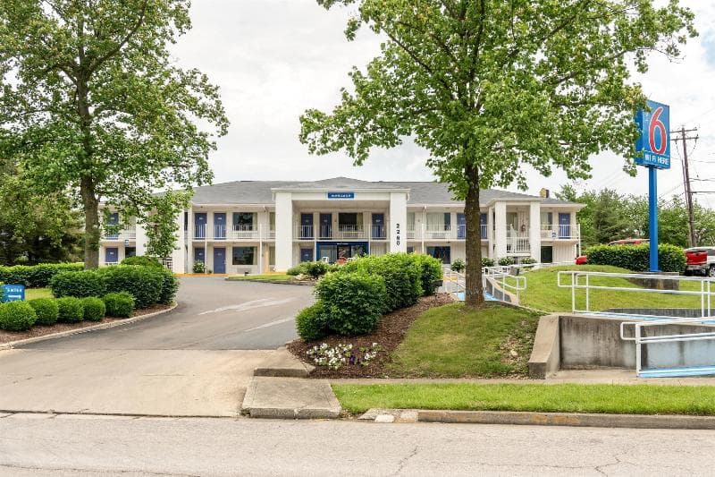 Motel 6 Lexington East 5
