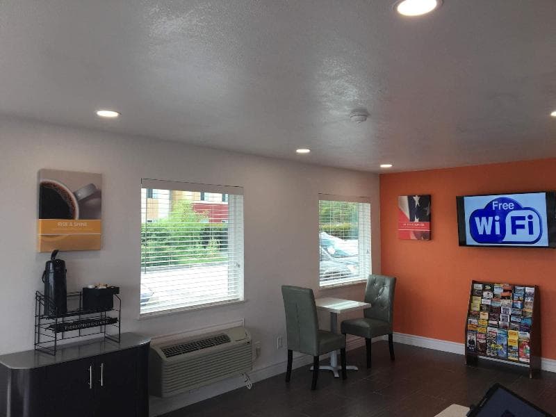Motel 6 Clute, Tx photo 1