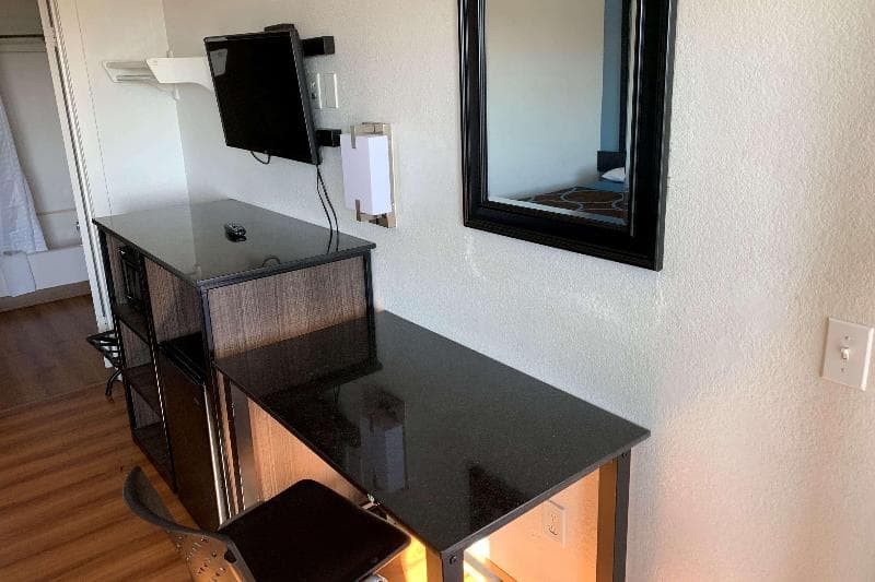 Super 8 By Wyndham Phoenix West 2