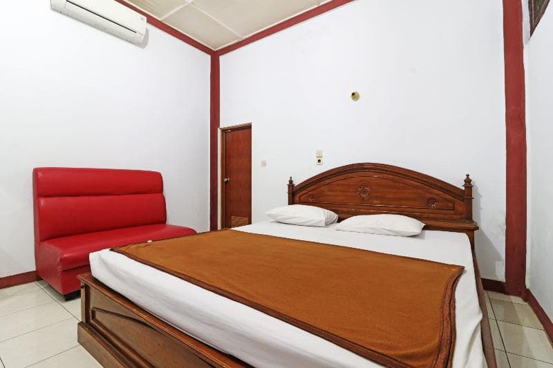 Borneo Hostel By Zuzu main