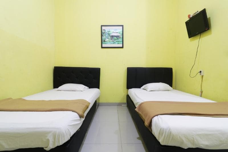 Hotel Surabaya Jaya Bandara Soetta 4