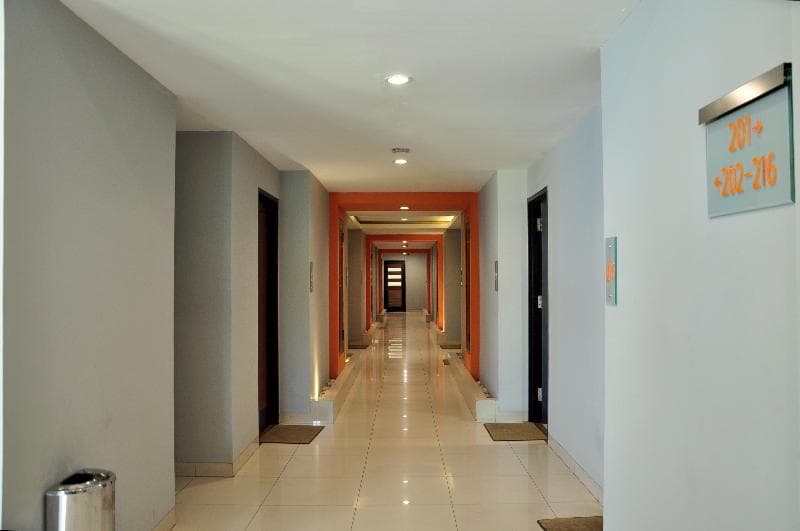 Orange Inn 5