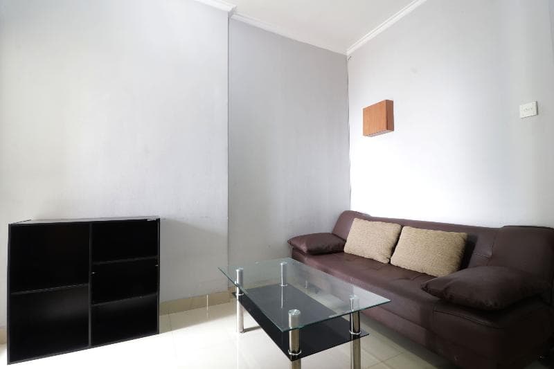 Rent House Center At Apartmen Mediterania By Zuzu 5