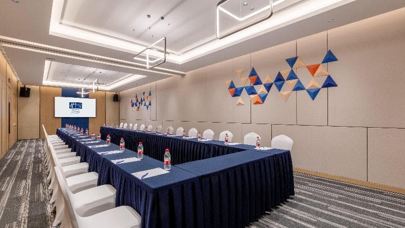 Holiday Inn Express Beijing Yizhuang Tongminghu photo 1
