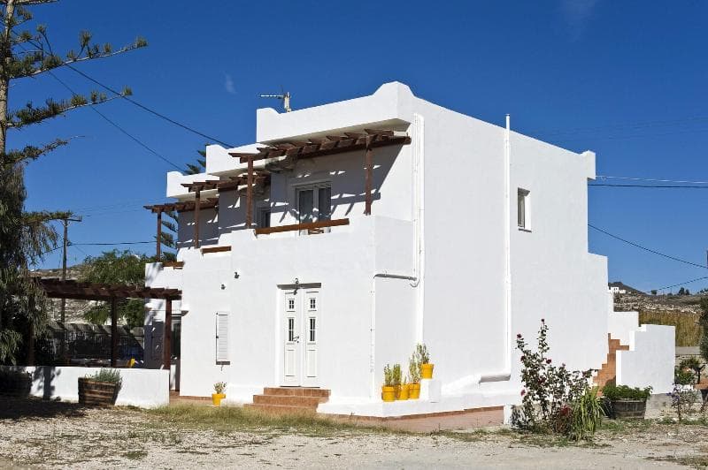 Tsakanos Apartments 5