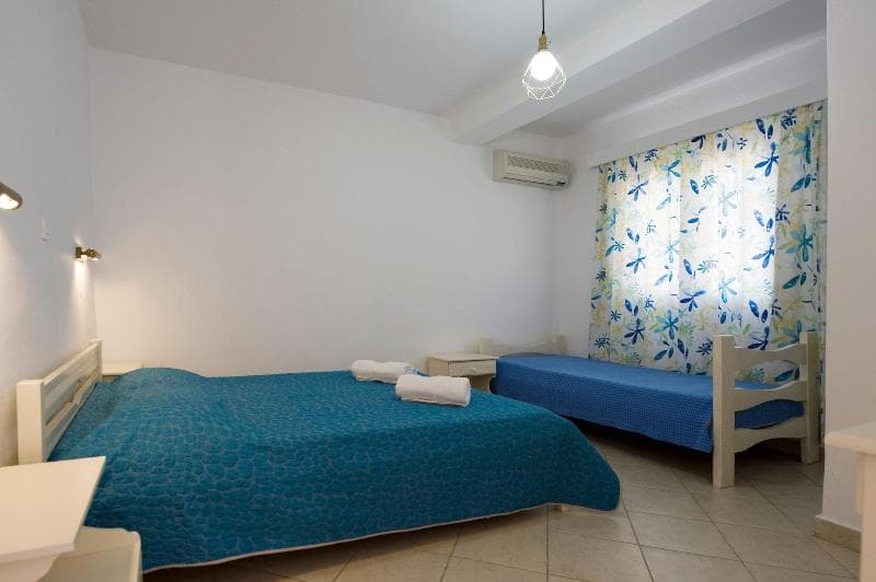 Tsakanos Apartments 3