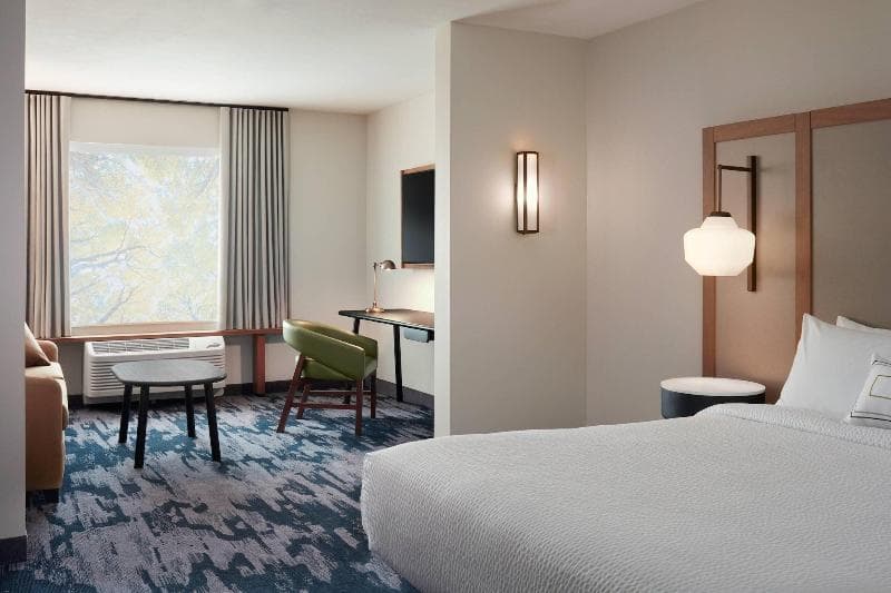 Fairfield Inn & Suites Milwaukee Brookfield 5