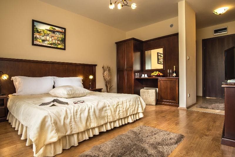 Mountain Lake Hotel 4
