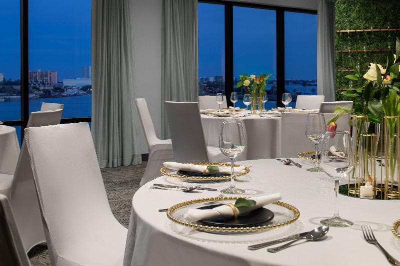Courtyard by Marriott Clearwater Beach 2